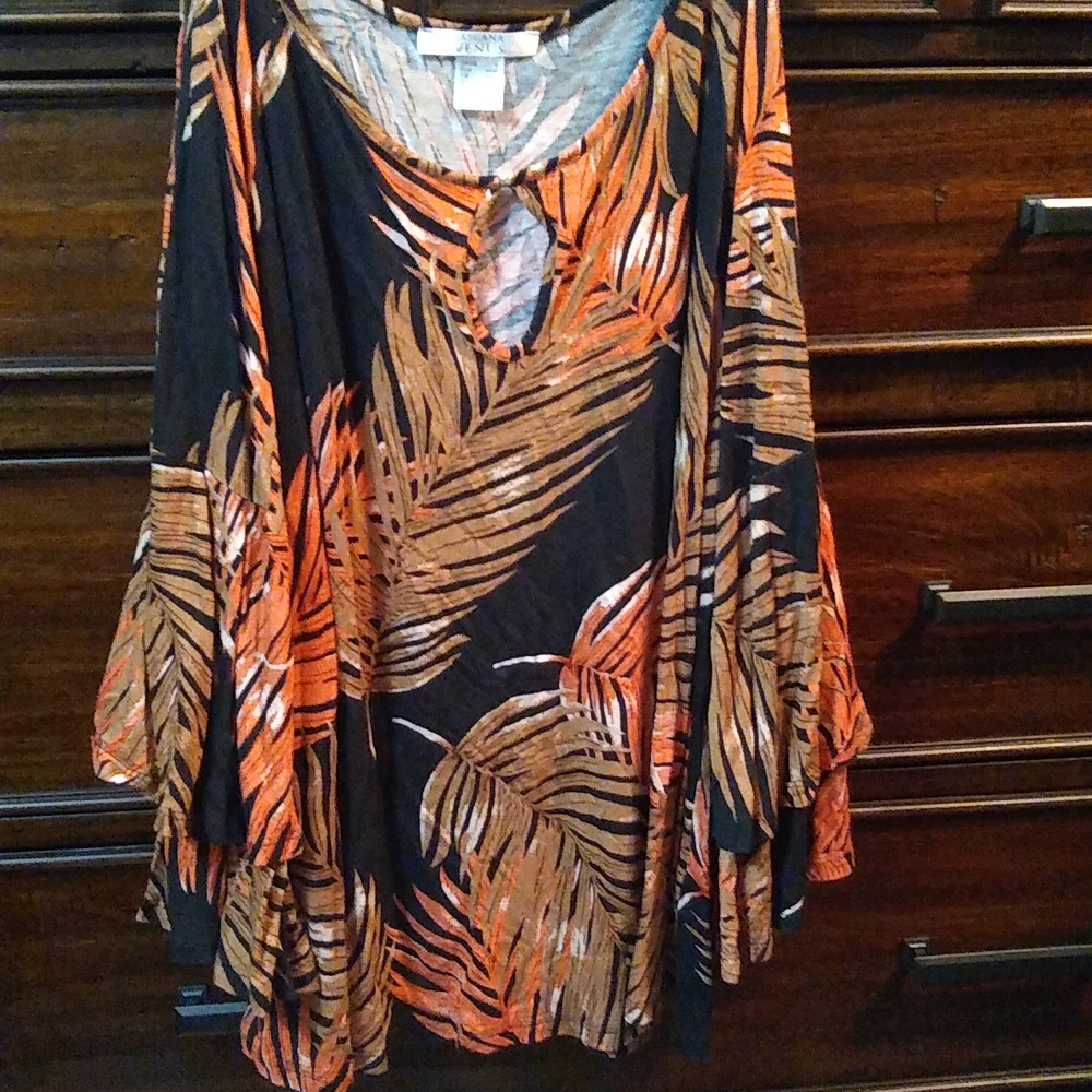 Cold shoulder top